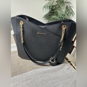 Black Michael Kors bag